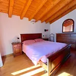 L' Angolo Di Pace Vasca Idromassaggio E Legno Alpino Con Vista Panoramica Sulla Valle *