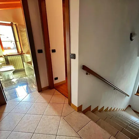 L' Angolo Di Pace Vasca Idromassaggio E Legno Alpino Con Vista Panoramica Sulla Valle *