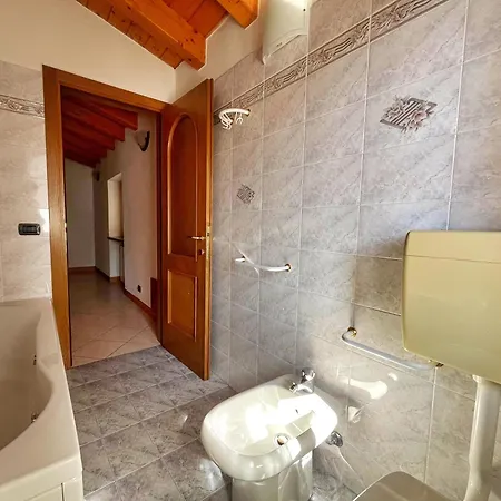 公寓 L' Angolo Di Pace Vasca Idromassaggio E Legno Alpino Con Vista Panoramica Sulla Valle Berzo