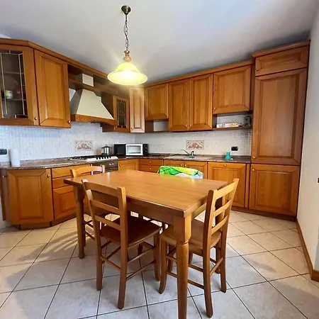 公寓 L' Angolo Di Pace Vasca Idromassaggio E Legno Alpino Con Vista Panoramica Sulla Valle